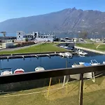 Vue & Marina-appart Au Petit Port Aix-les-Bains